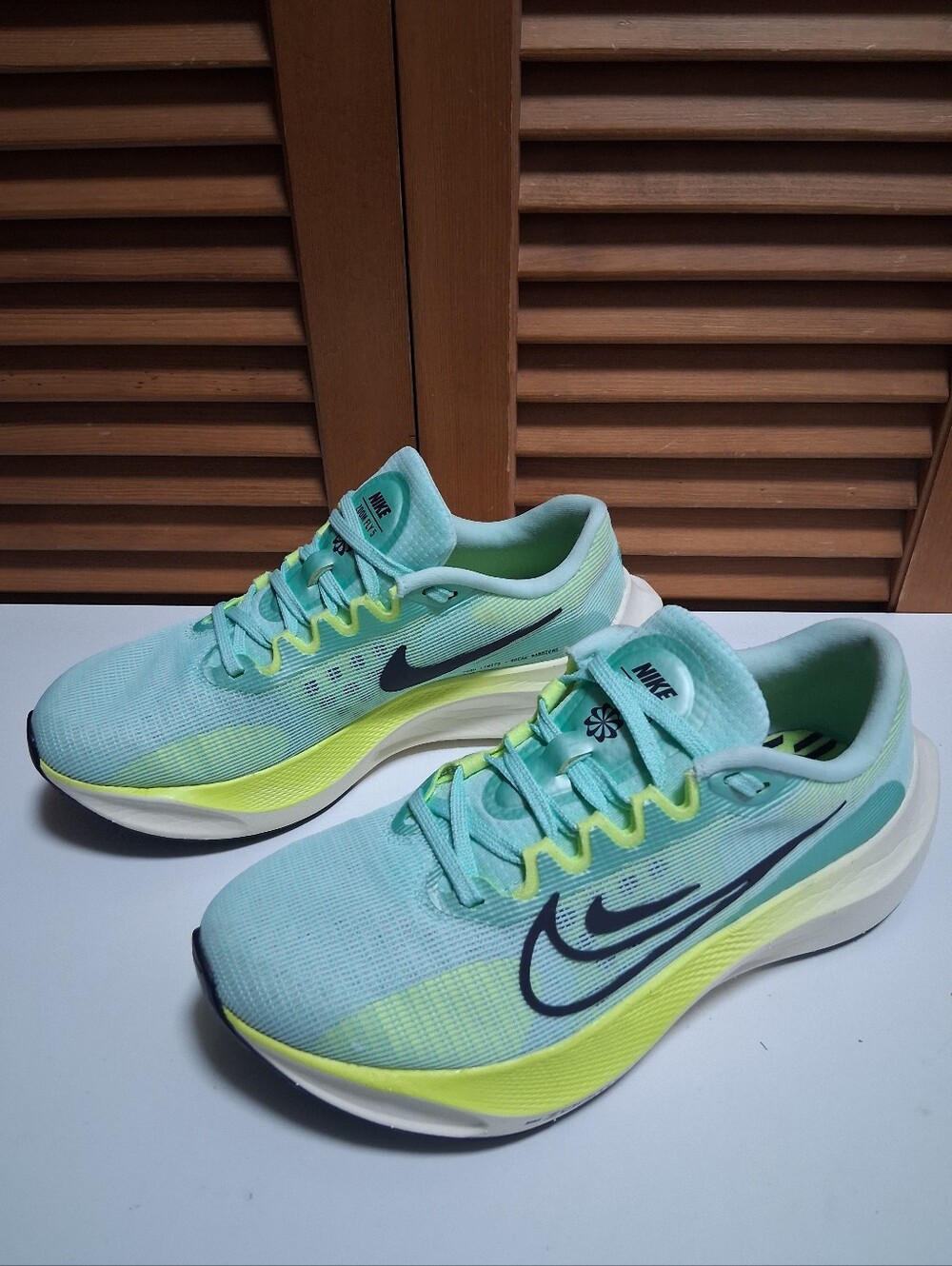 Nike Zoom Fly 5 Mint Foam/Ghost Green Women's Running Shoe * Size: 8